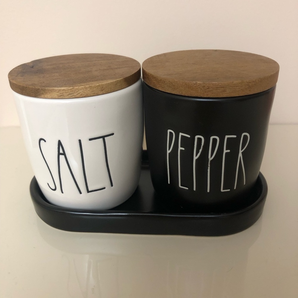 RAE DUNN BY MAGENTA SALT AND PEPPER CERAMIC CELLARS SALT & PEPPER CONTAINERS
